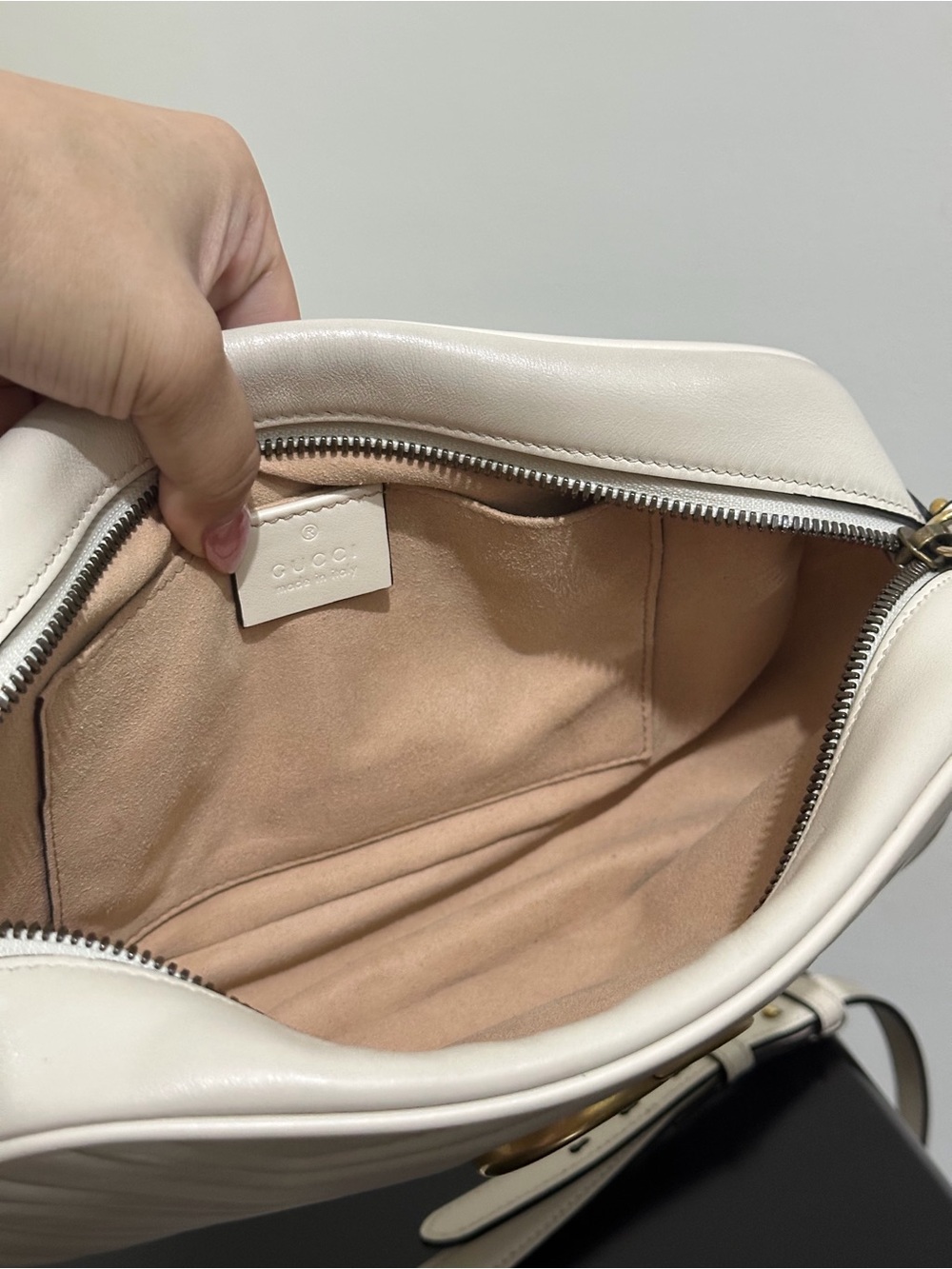 Gucci Marmont Medium Camera Bag with Gold Hardware - Picture 7 of 9